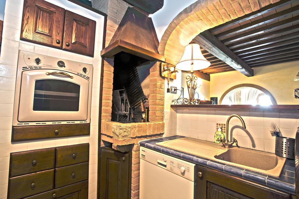 Casa Sandro A Podere Pascianella Villa Castelmuzio Szoba fotó