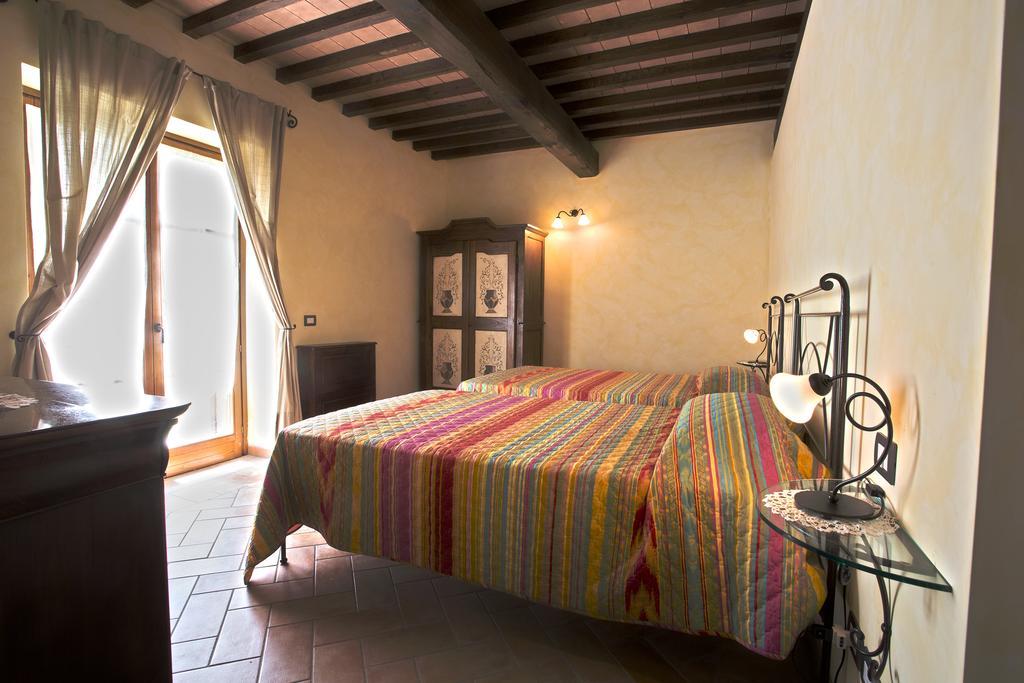 Casa Sandro A Podere Pascianella Villa Castelmuzio Szoba fotó